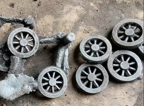 What types of casting components are typically made by sand casting?